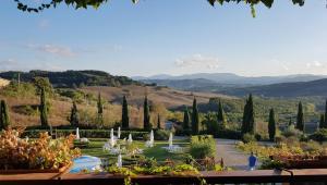 Relax Hotel Acquaviva - Tuscany Hills