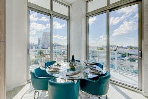 3900-602LG DESIGN DISTRICT, CONDO 2 BEDROOMS & 2 BATHROOMS