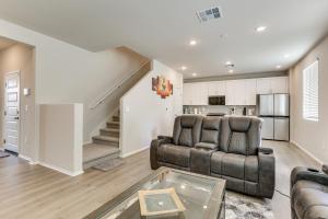 Near Hospitals Home with Pool Access in Temecula