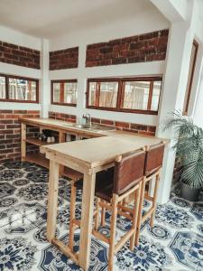 Rare Find, Amazing View! Walk to All!