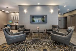 BEST WESTERN PLUS Carlton Plaza Hotel