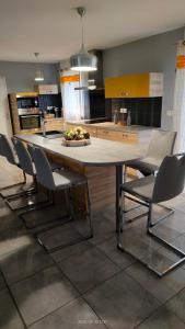 Charmante chambre 2 personnes petit déjeuner compris