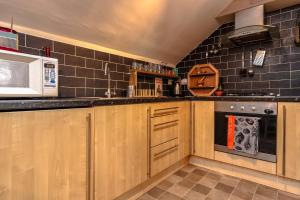 Cosy Pet-Friendly Hideaway in Brislington