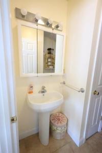 Cozy Cottage Alton Bay