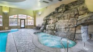 Spacious King Suite in the Heart of Midway Near Park City & Sundance Ski Resorts - 209