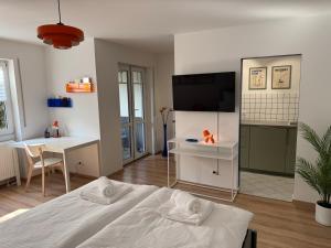 VibrantApt - Ruhig & Modern - 15 Min ins Zentrum - Uniklinik-Nähe - Privatparkplatz - Schnelles WLAN - Terrasse