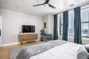 Music City Views Downtown - Parking Included