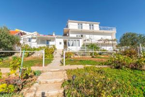 Apartments and Room Milka-Jere