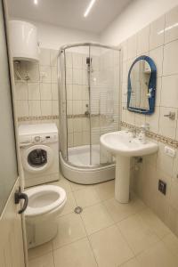 H&G Seaview Apartments