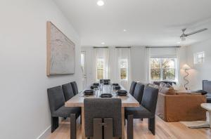 Aurora-Private Deck-9 Mins to Broadway