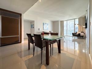 Modern 1B at Icon Brickell 32nd fl Pool Spa Gym FREE Parking Scenic view