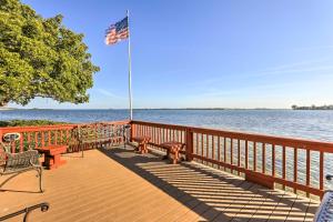 Walkable Bradenton Beach Condo with Resort Access