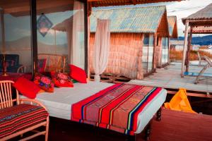Overwater Titicaca Lodge