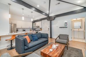 The Saddlery-Playlist-2 Units-Walk to Broadway