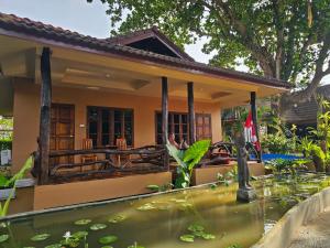 Lanta White Rock Resort