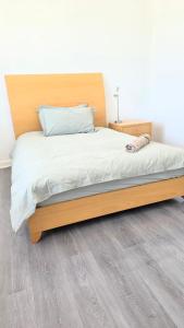 パース room near train station and airport ゲストハウス 客室