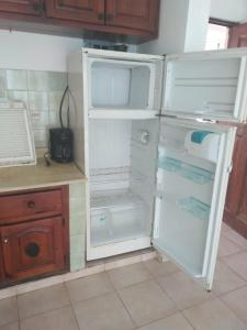 One bedroom apartment in the center with a pool