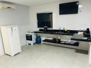 Flat 03 perto salão assembleia TJ, autódromo, auditório Puc, Hecad , policlínicas oscar niemayer