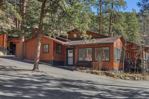 Cabin 3- Cozy updated cabin 5 min to RMNP
