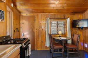 Cabin 7- Studio Cabin Heated Floors 5 Min to RMNP