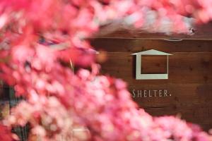 SHELTER都留 森とに包まれた貸切ヴィラ最大10名ok 都心から90分 10人貸切サウナ 雨でもBBQ