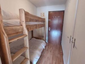 Studio rénové aux Deux Alpes, proche des pistes, 4 personnes - FR-1-516-227