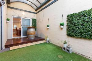Executive Townhouse Near Heart of Adelaide City