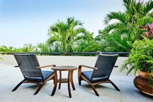 Condo Los Arboles -HSK6 Seater Golf Cart included