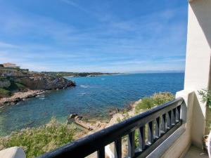 Apartamento exclusivo 3 dormitorios, piscina, a 50m de la playa - HISP-236-80