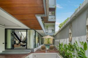 Modern 4BR Industrial - Tropical Escape in Umalas