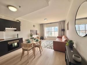 1 Bed City Stay, ICC, Darling Harbour, Light Rail,Food