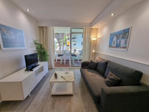 Encantador apartamento de 2 habitaciones en LEscala con terraza privada - HISP-236-26