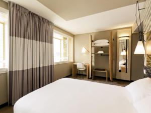 ibis Lyon Carre De Soie