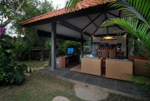 Carang Sari Sukawati 3 Bedroom Villa with Private Swimming Pool and Riverside