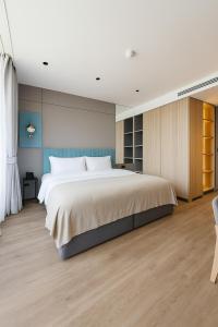 Layan Green Park Studio by Search Estate