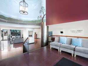 BreakFree Capital Tower Apartments