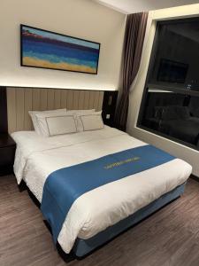 Orchid Sapphire Ha Long