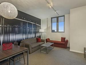 Mantra One Sandy Bay Road