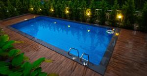 Ice Cloud Munnar Pool Resort