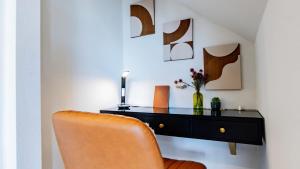 Stylish Home w Pool Firepit Scenic Outdoor Living Casa Mirage by AvantStay