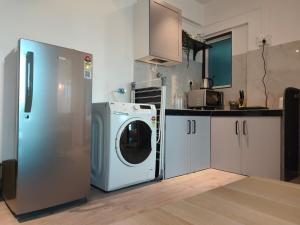 Eden Chic 1 BHK Bandra W - Gated - 24-7 Security