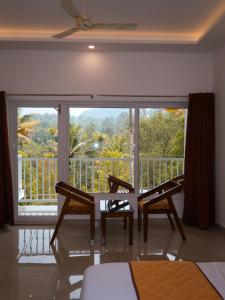 Ice Cloud Munnar Pool Resort