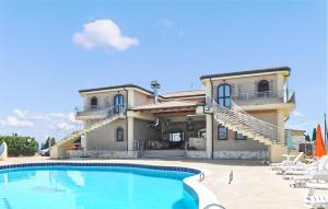 1 Bedroom Gorgeous Apartment In Briatico