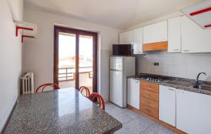 1 Bedroom Gorgeous Apartment In Briatico