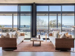 Wonil Hotel Perth - Handwritten Collection