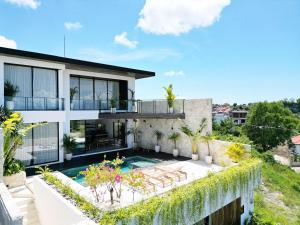 Villa Vega 3BR Sea View Near Beach