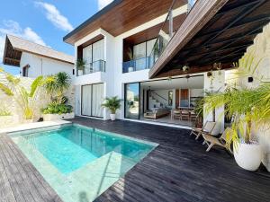 Villa Vega 3BR Sea View Near Beach