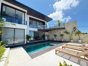 Villa Vega 3BR Sea View Near Beach