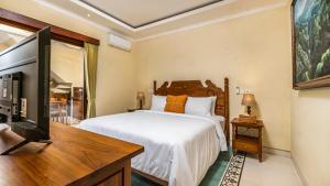 2BR Villa Walking Distance to Bambu Indah Ubud