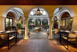 Conquistador hotel, 
Cordoba, Spain.
The photo picture quality can be
variable. We apologize if the
quality is of an unacceptable
level.